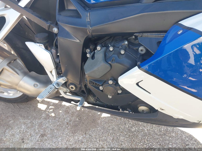 WB10591A75ZM27012 2005 BMW K 1200 photo no. 8