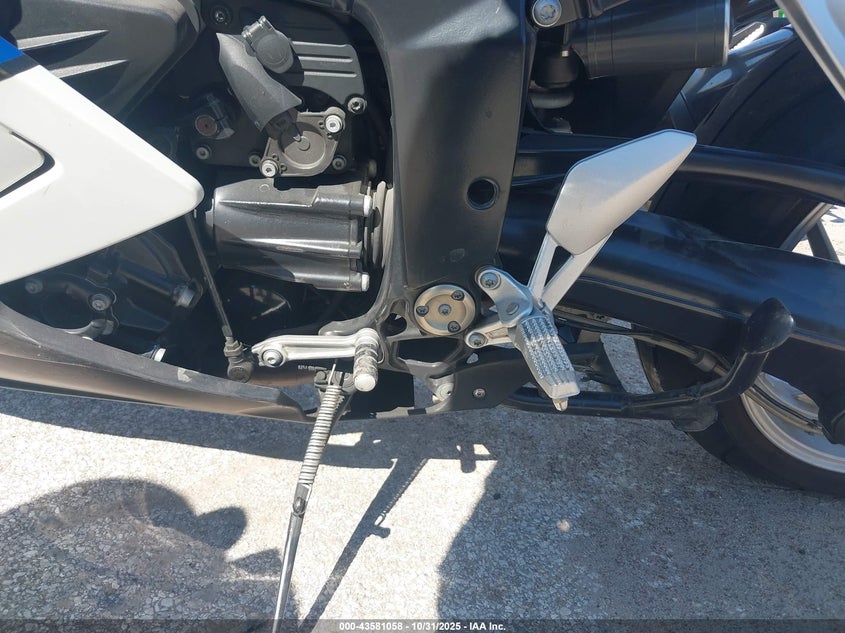 WB10591A75ZM27012 2005 BMW K 1200 photo no. 9