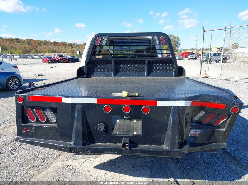 2000 Ford F-350 Lariat/Xl/Xlt VIN: 1FTWW33F4YEC09766 Lot: 43581081