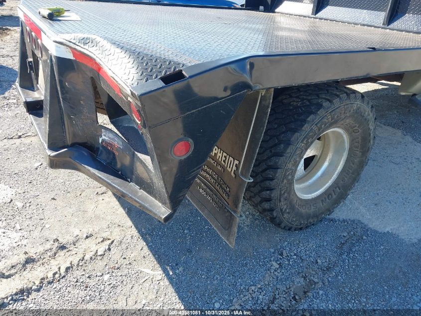 2000 Ford F-350 Lariat/Xl/Xlt VIN: 1FTWW33F4YEC09766 Lot: 43581081