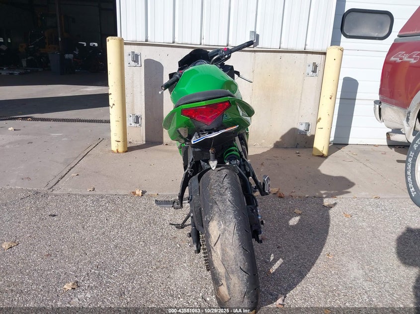 2015 Kawasaki Ex650 E VIN: JKAEXEE17FDA20647 Lot: 43581083