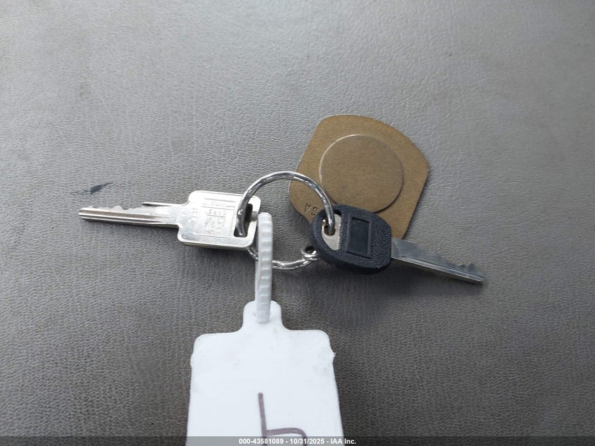 1988 Chevrolet Gmt-400 K1500 VIN: 1GCDK14KXJZ280889 Lot: 43581089