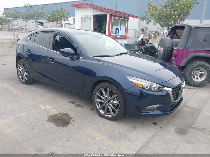 MAZDA 3 TOURING