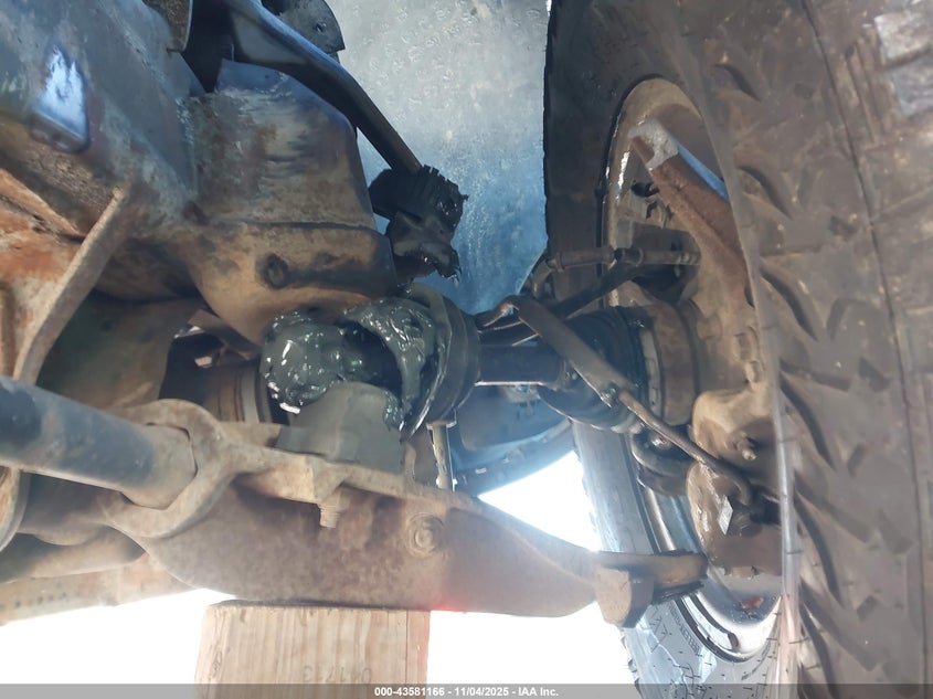 2002 Ford F-150 Lariat/Xlt VIN: 1FTRW08L22KA75505 Lot: 43581166