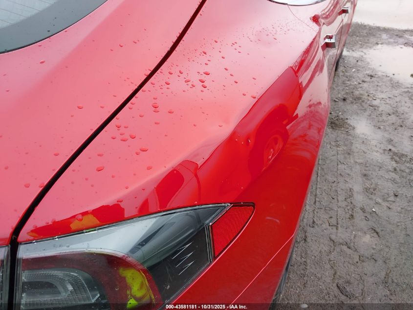 2013 Tesla Model S Performance VIN: 5YJSA1DP6DFP12765 Lot: 43581181