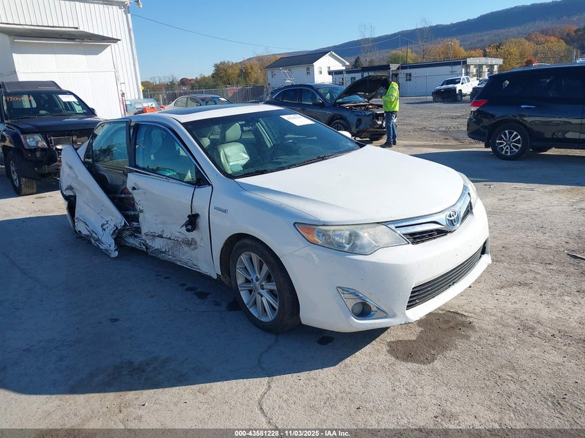 4T1BD1FKXCU011785 2012 Toyota Camry Hybrid Xle auction photo 1