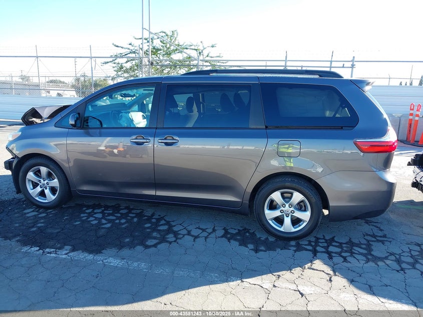 5TDKK3DC2FS613879 2015 TOYOTA SIENNA photo no. 13