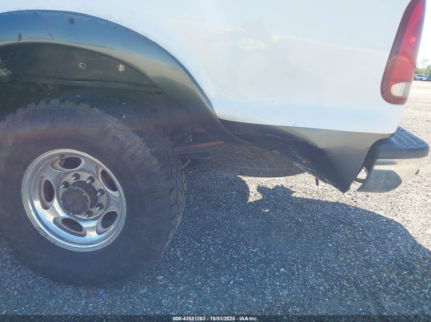 2002 Ford F-250 Lariat/Xl/Xlt VIN: 1FTNW20F52EA96427 Lot: 43581263