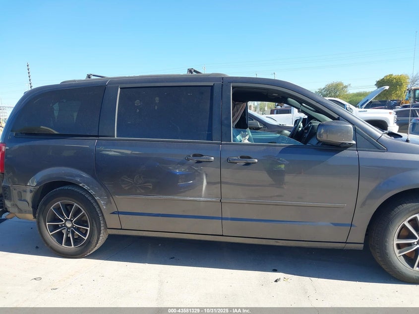 2017 Dodge Grand Caravan Gt VIN: 2C4RDGEG7HR746098 Lot: 43581329