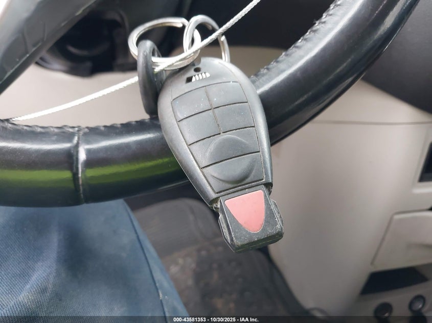 2013 Chrysler Town & Country Touring VIN: 2C4RC1BG6DR630518 Lot: 43581353