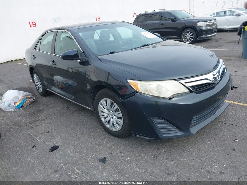 TOYOTA CAMRY LE
