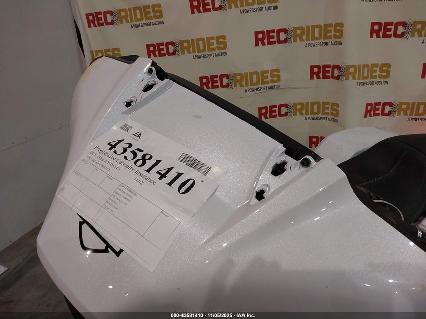 2025 Harley-Davidson Flhx VIN: 1HD1KB719SB631571 Lot: 43581410