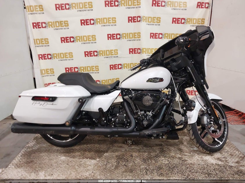 2025 Harley-Davidson Flhx VIN: 1HD1KB719SB631571 Lot: 43581410