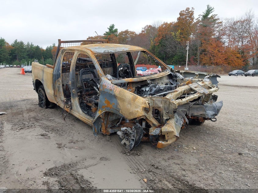CHEVROLET SILVERADO 1500 4WD STANDARD BED CUSTOM TRAIL BOSS