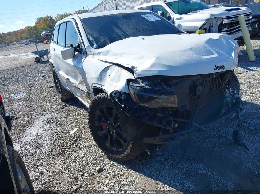 JEEP GRAND CHEROKEE LAREDO X 4X2