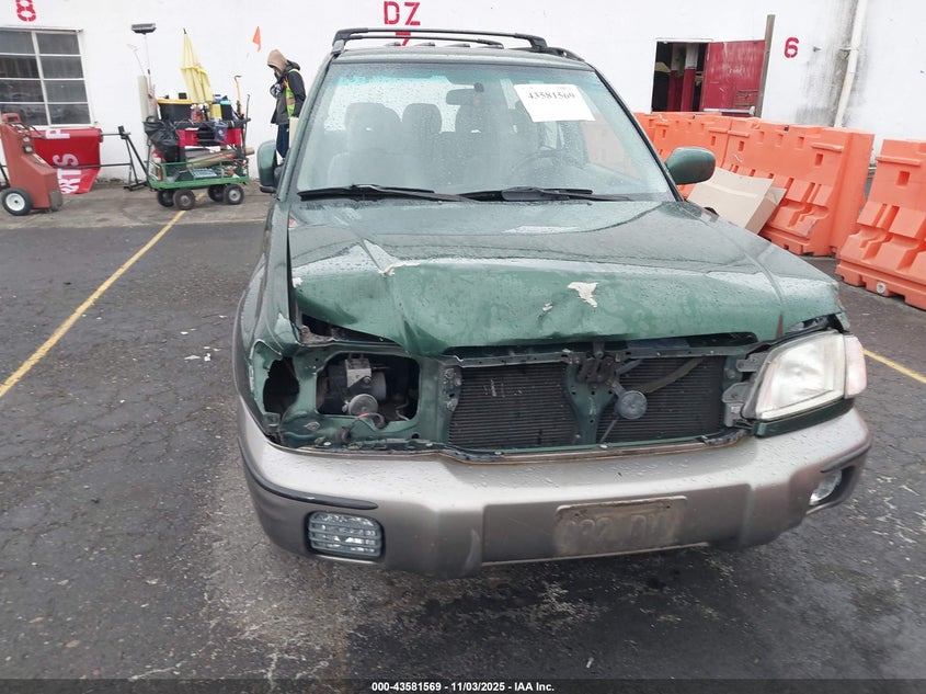JF1SF65532H756916 2002 SUBARU FORESTER photo no. 6