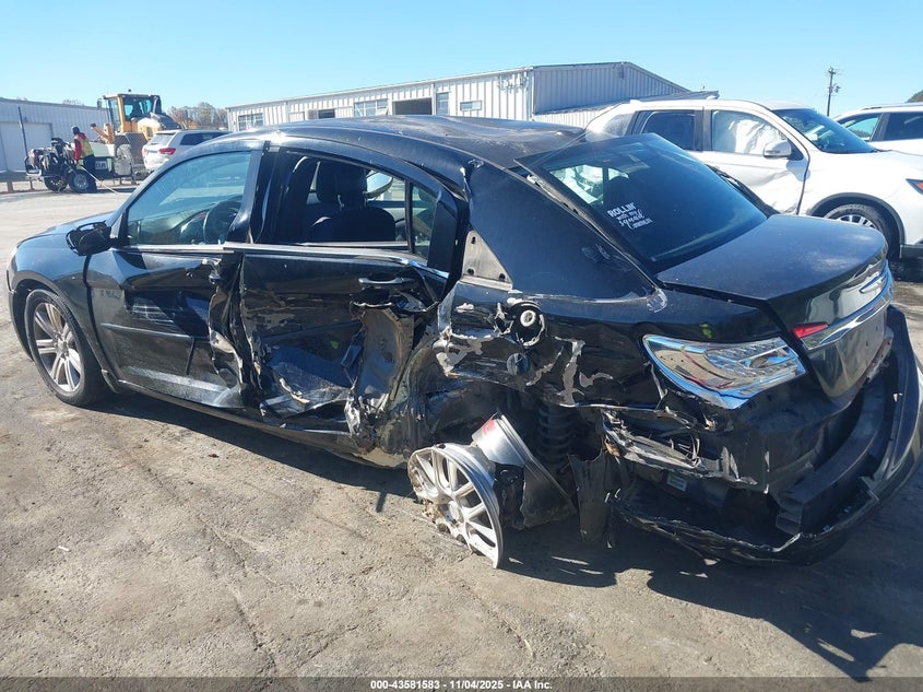 2013 CHRYSLER 200 TOURING - 1C3CCBBB3DN666071