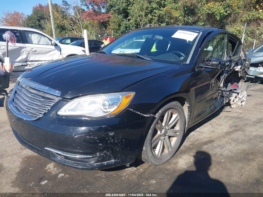 2013 CHRYSLER 200 TOURING - 1C3CCBBB3DN666071