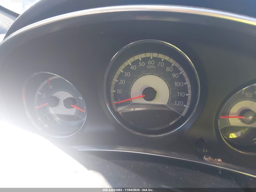 2013 CHRYSLER 200 TOURING - 1C3CCBBB3DN666071