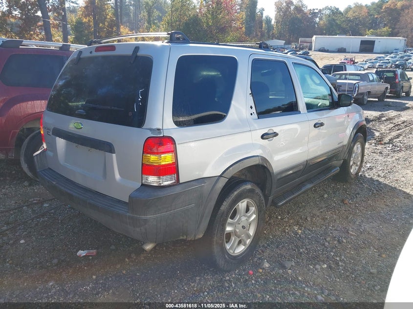 1FMYU03192KC91161 2002 FORD ESCAPE photo no. 4