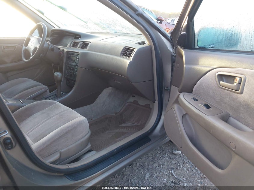 JT2BG22K4X0371809 1999 TOYOTA CAMRY photo no. 5