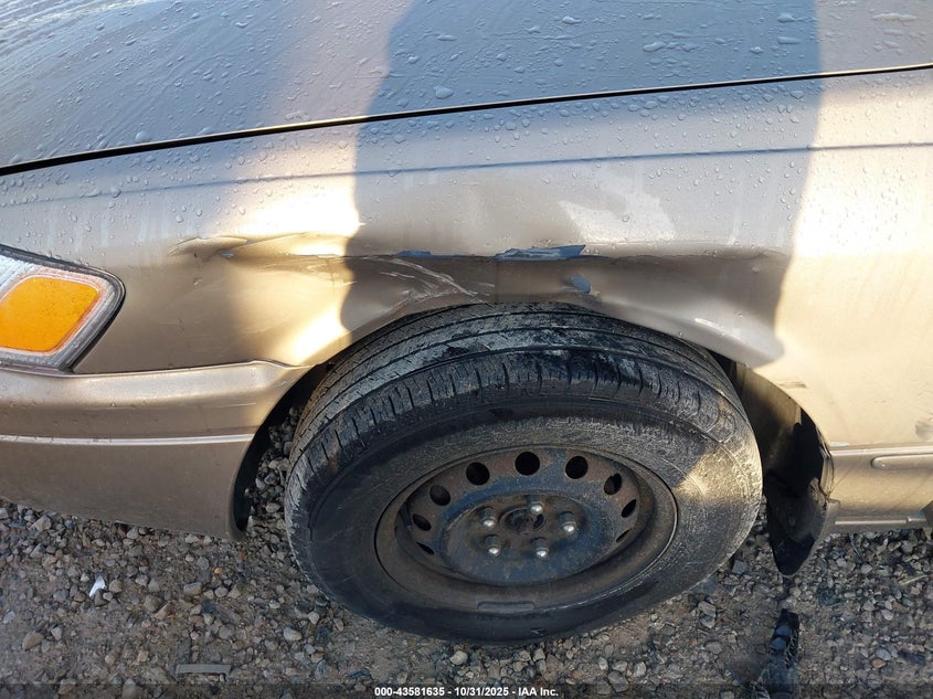 1999 Toyota Camry Le VIN: JT2BG22K4X0371809 Lot: 43581635