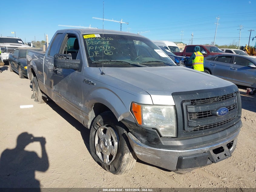 FORD F-150 XL