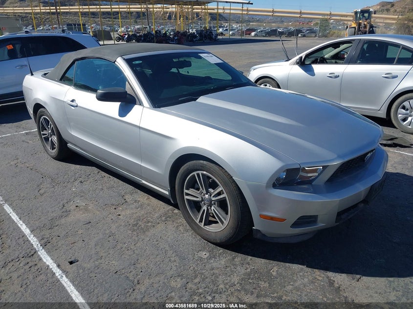 FORD MUSTANG V6 PREMIUM