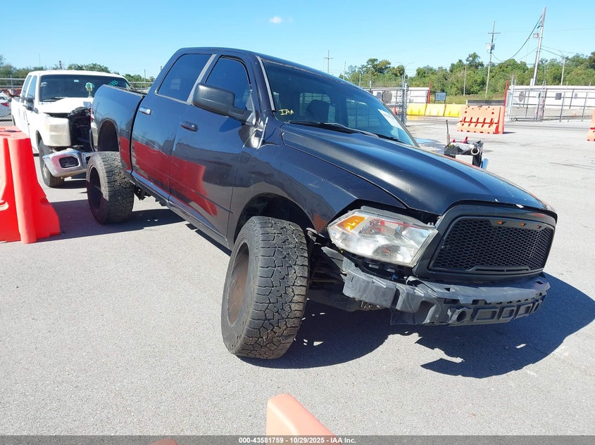 DODGE RAM 1500 SLT/SPORT/TRX