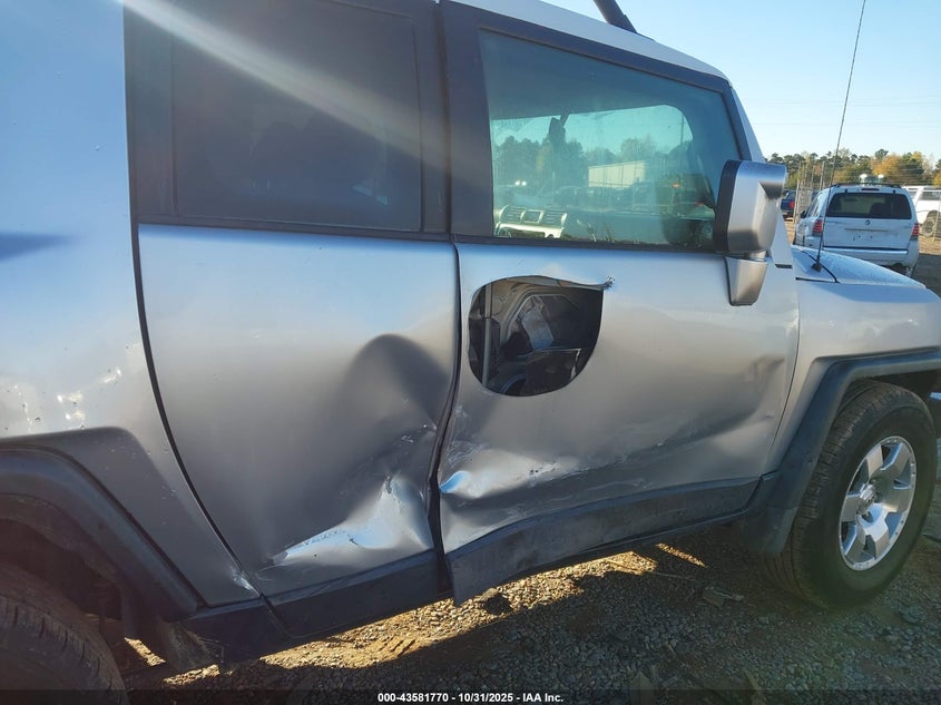 2007 Toyota Fj Cruiser VIN: JTEZU11F970016319 Lot: 43581770