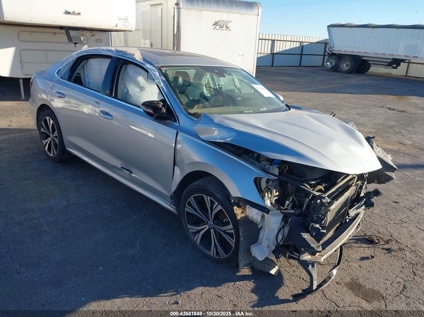 VOLKSWAGEN PASSAT 2.0T SE