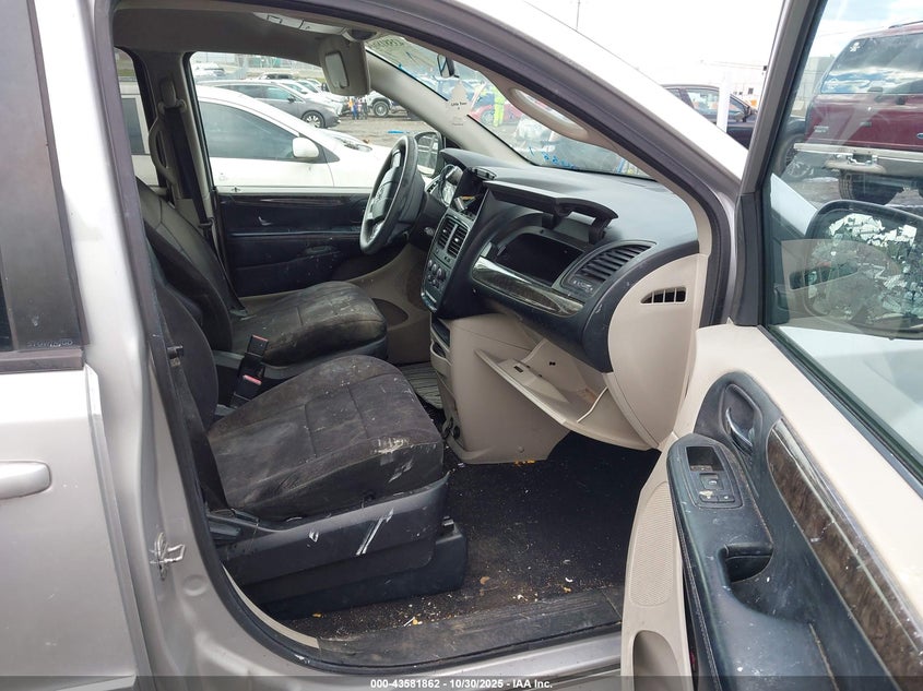 2D4RN4DG5BR700387 2011 DODGE CARAVAN photo no. 5