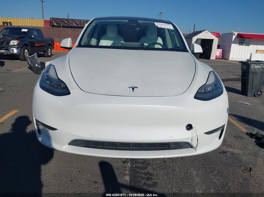 2020 Tesla Model Y Long Range Dual Motor All-Wheel Drive/Performance Dual Motor All-Wheel Drive VIN: 5YJYGDEFXLF040773 Lot: 43581871