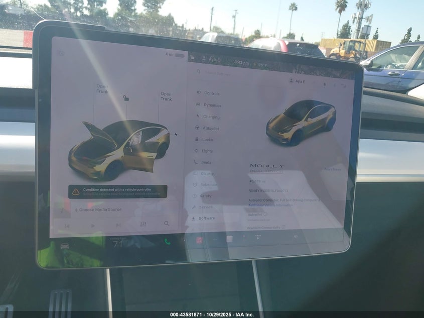 2020 Tesla Model Y Long Range Dual Motor All-Wheel Drive/Performance Dual Motor All-Wheel Drive VIN: 5YJYGDEFXLF040773 Lot: 43581871