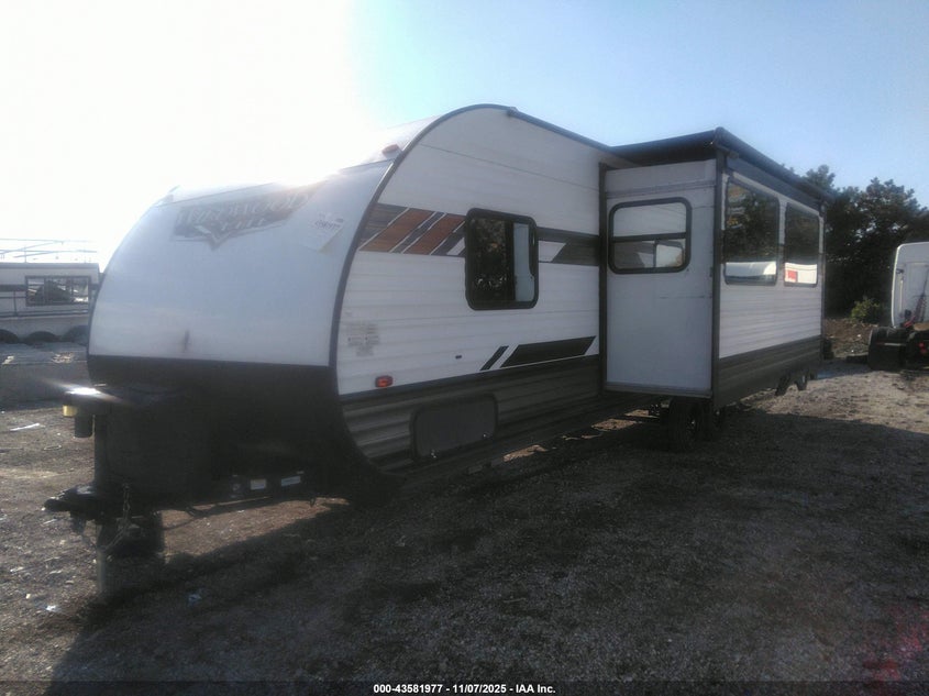 4X4TWDB22M7368043 2021   photo no. 2