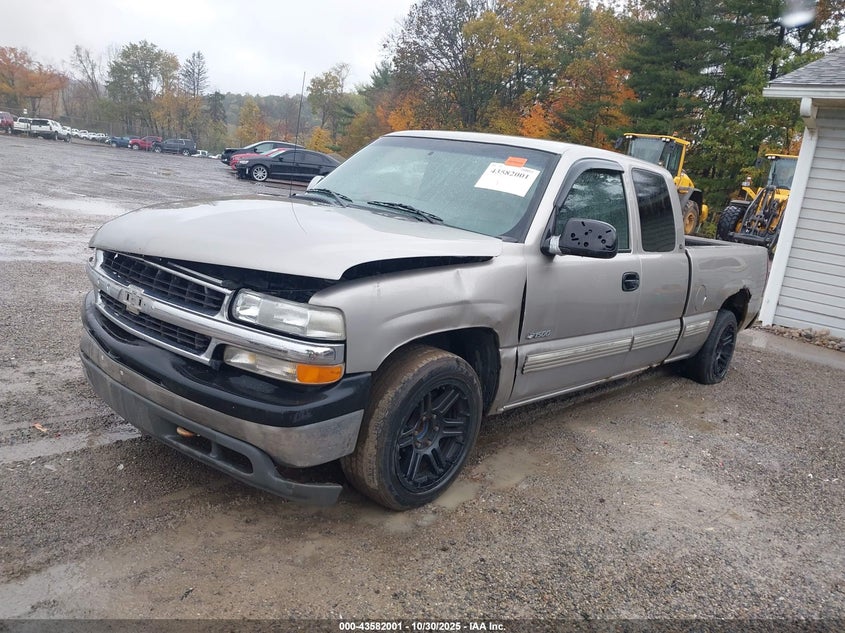 2GCEC19T3Y1102179 2000 CHEVROLET SILVERADO photo no. 2
