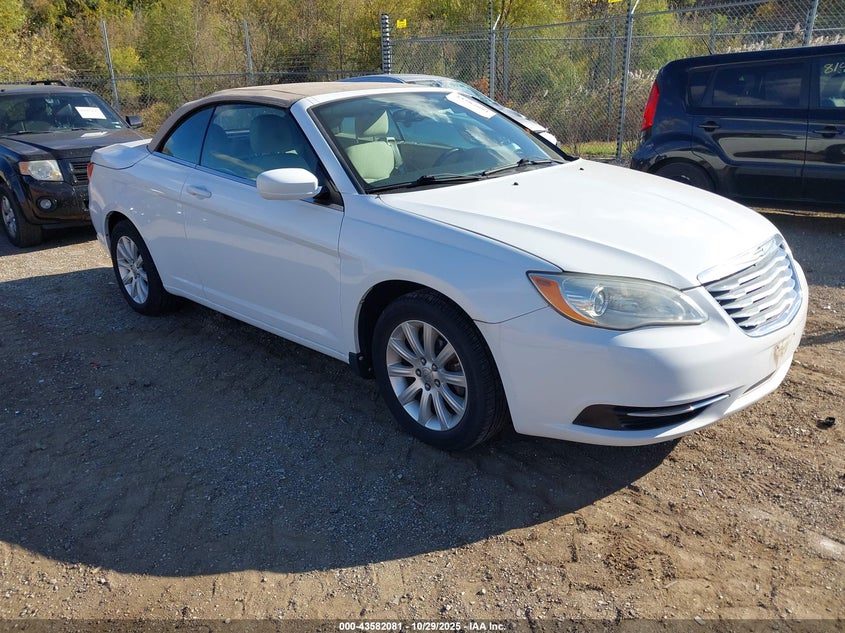 CHRYSLER 200 TOURING