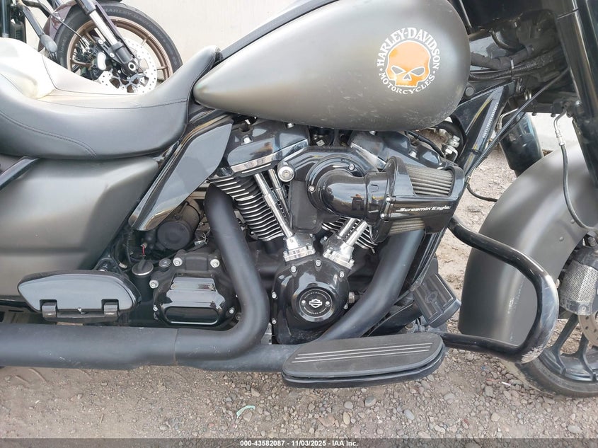 2019 HARLEY-DAVIDSON FLHXS - 1HD1KRP18KB679295
