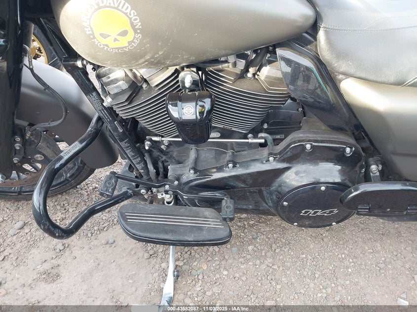 2019 HARLEY-DAVIDSON FLHXS - 1HD1KRP18KB679295