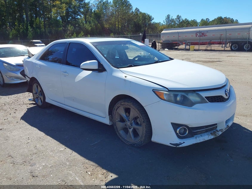 TOYOTA CAMRY SE V6