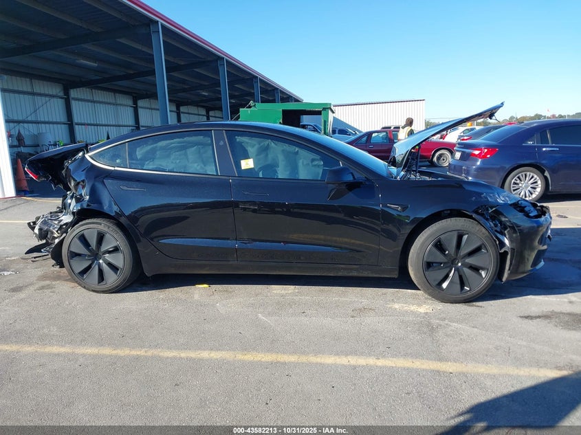 2025 Tesla Model 3 Long Range Rear-Wheel Drive/Standard VIN: 5YJ3E1EA6SF030565 Lot: 43582213