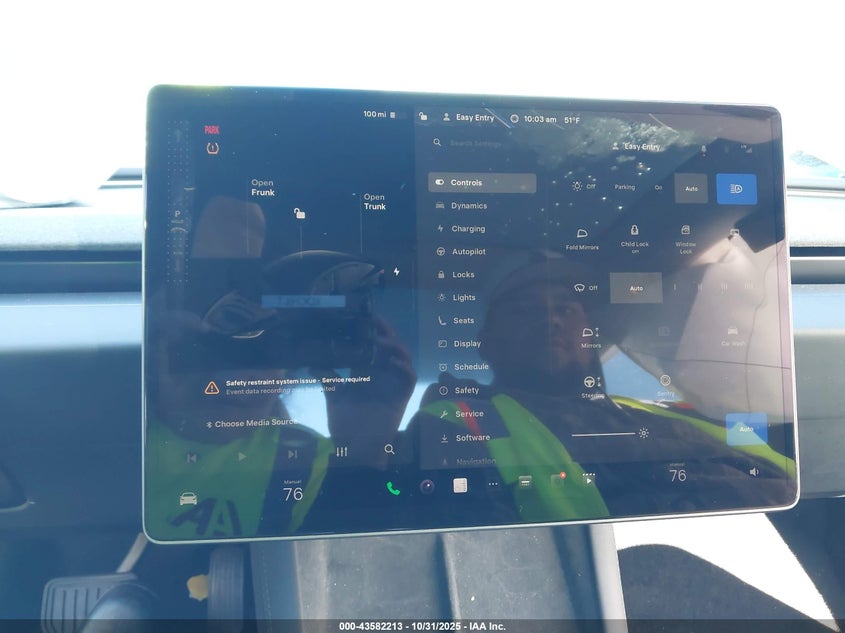 2025 Tesla Model 3 Long Range Rear-Wheel Drive/Standard VIN: 5YJ3E1EA6SF030565 Lot: 43582213