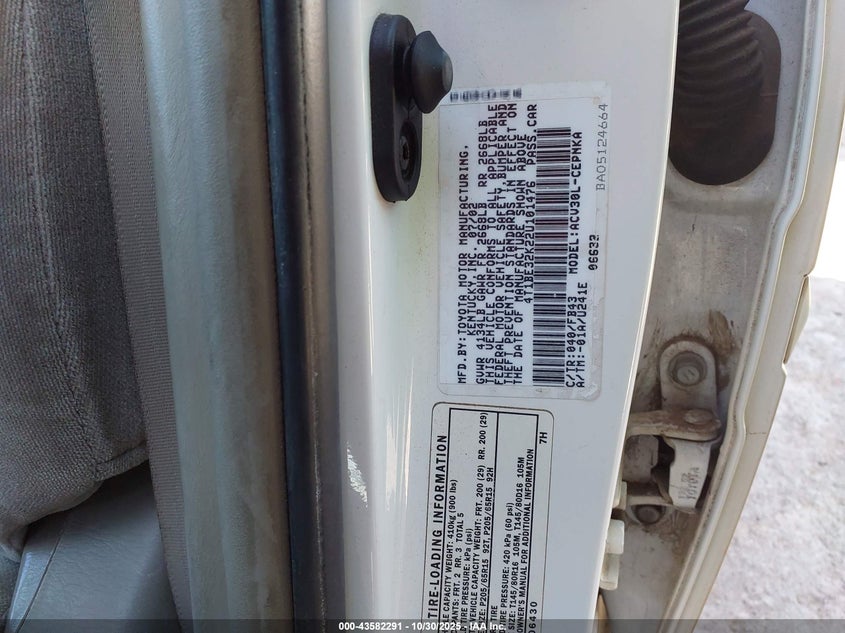 4T1BE32K22U101476 2002 TOYOTA CAMRY photo no. 9