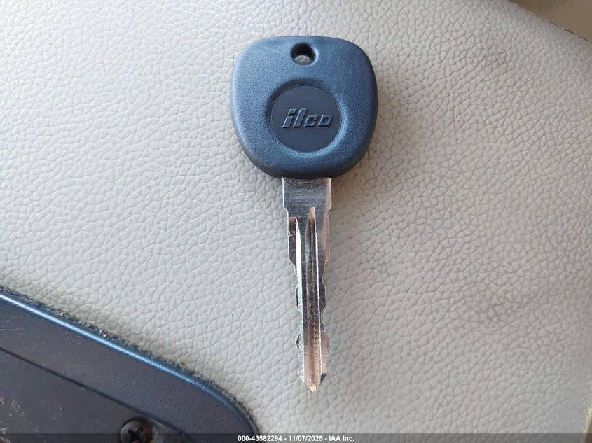 2007 GMC Yukon Slt VIN: 1GKFC13J47R144270 Lot: 43582294