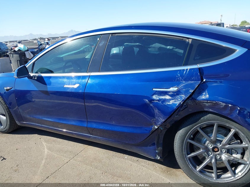 2018 Tesla Model 3 VIN: 5YJ3E1EA7JF032632 Lot: 43582359