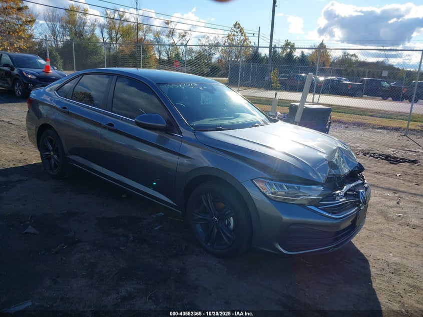 VOLKSWAGEN JETTA 1.5T SE