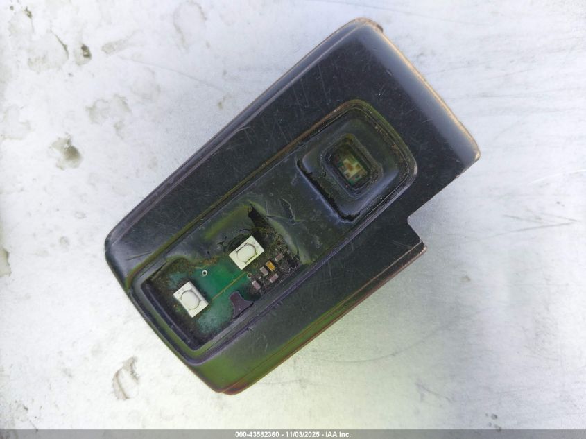 2005 Toyota Prius VIN: JTDKB20U353035820 Lot: 43582360