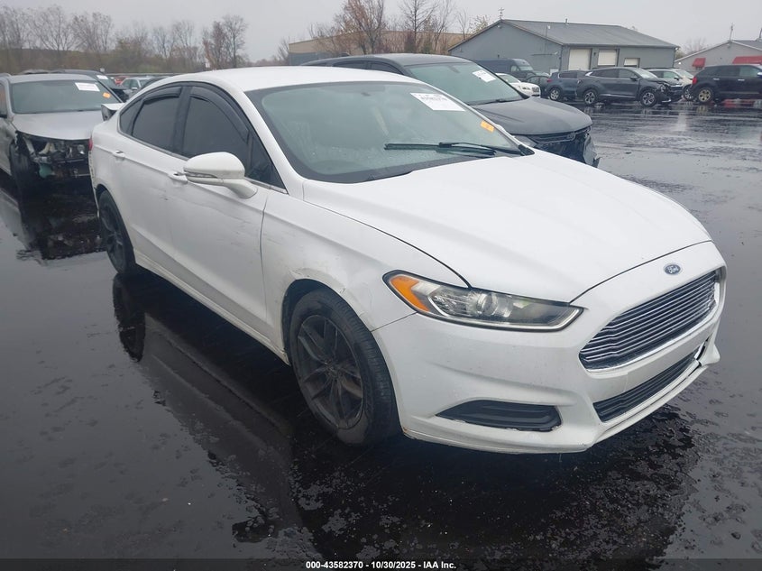 FORD FUSION SE