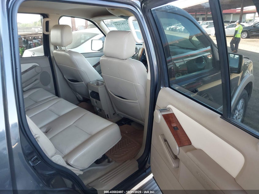 2007 Ford Explorer Eddie Bauer VIN: 1FMEU74E07UA53725 Lot: 43582497