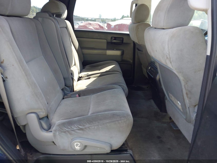 2008 Toyota Sequoia Sr5 5.7L V8 VIN: 5TDZY64A28S000273 Lot: 43582518